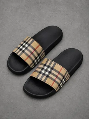 Chanclas burberry turcas doradas