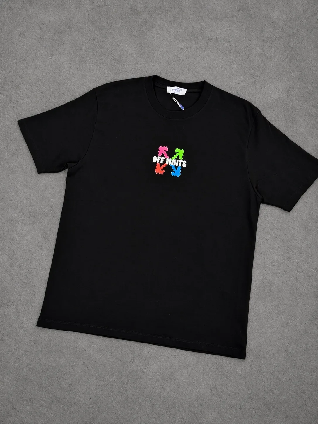 Camiseta Off White turca negra