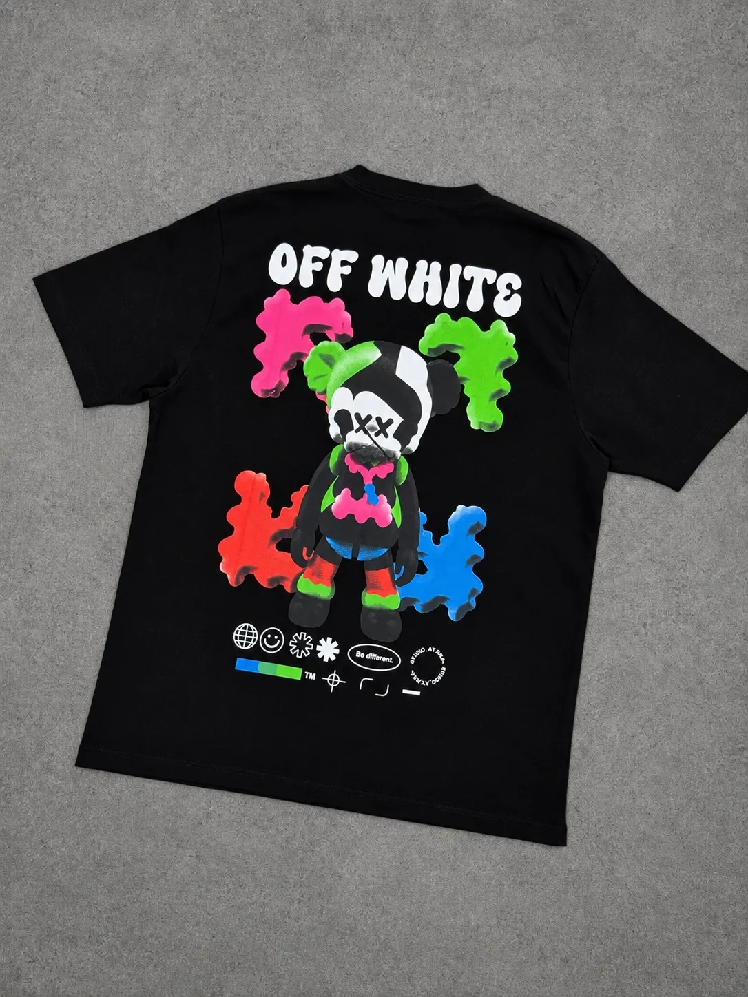 Camiseta Off White turca negra — vista 2