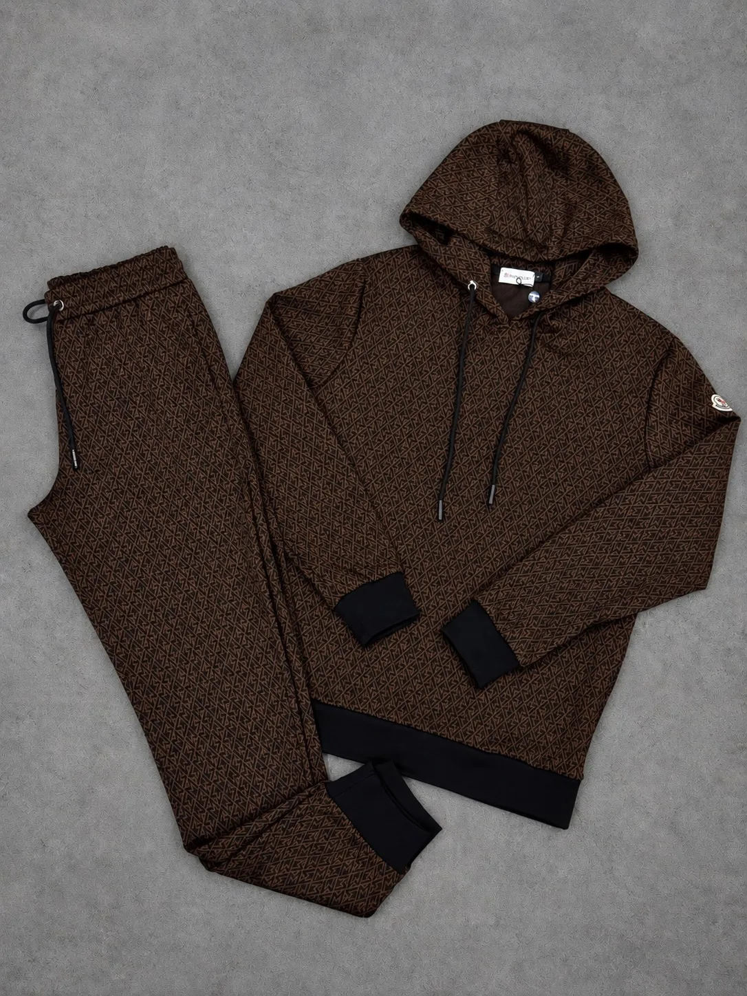 Conjunto Moncler Turco Café