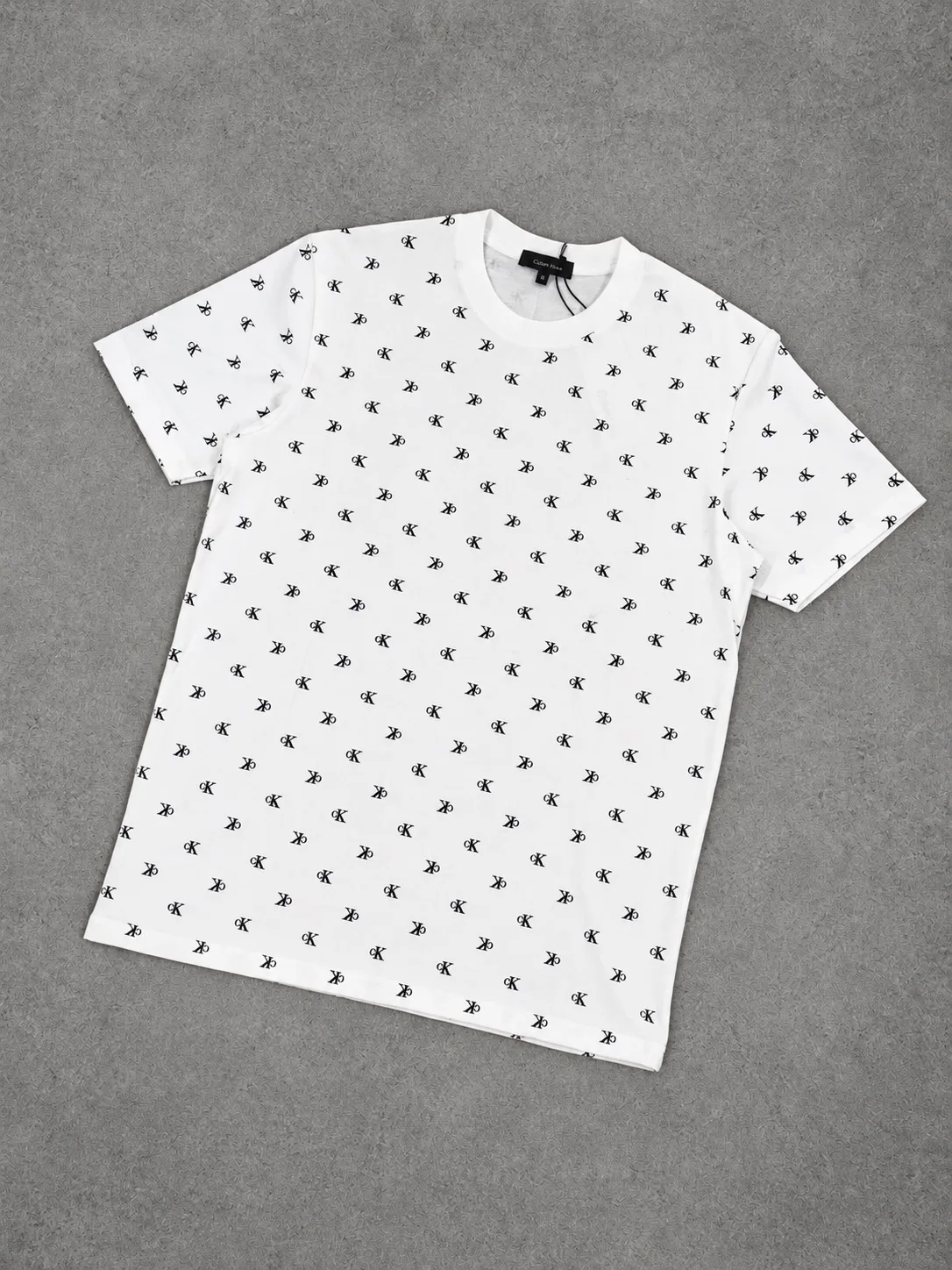 Camiseta Calvin Klein 1.1 Premium blanca con negra