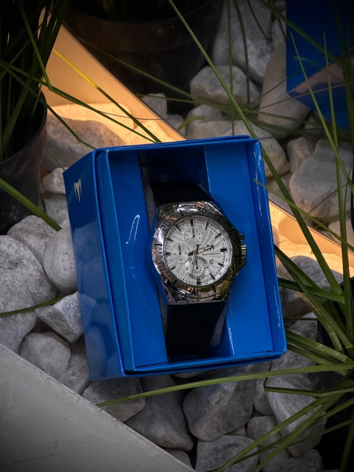 Reloj TECHNOMARINE 1.1 Premium plateado con negro