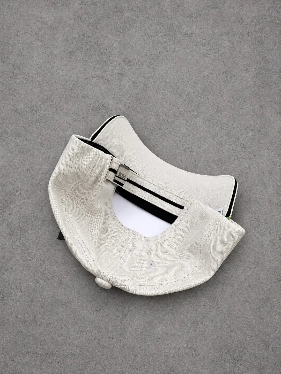 Gorra BOSS original crema — vista 2