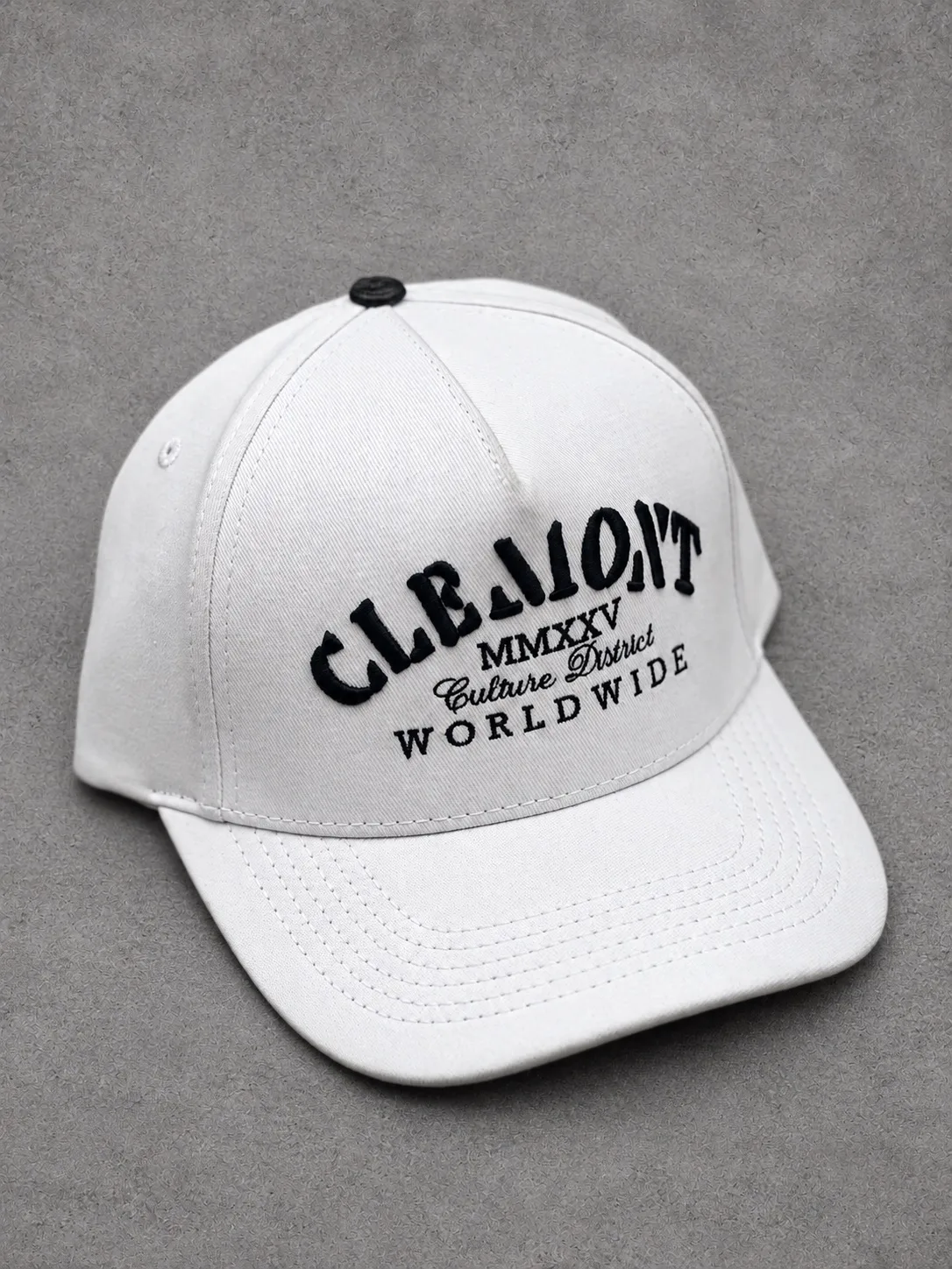 Gorra Clemont 1.1 premium blanca con negro