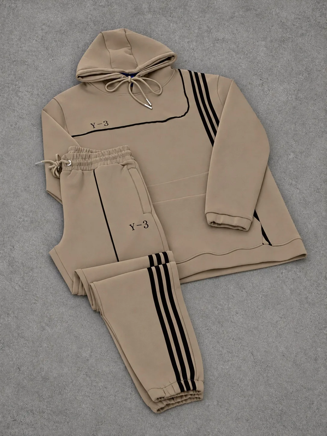 Conjunto Adidas 1.1 Premium café