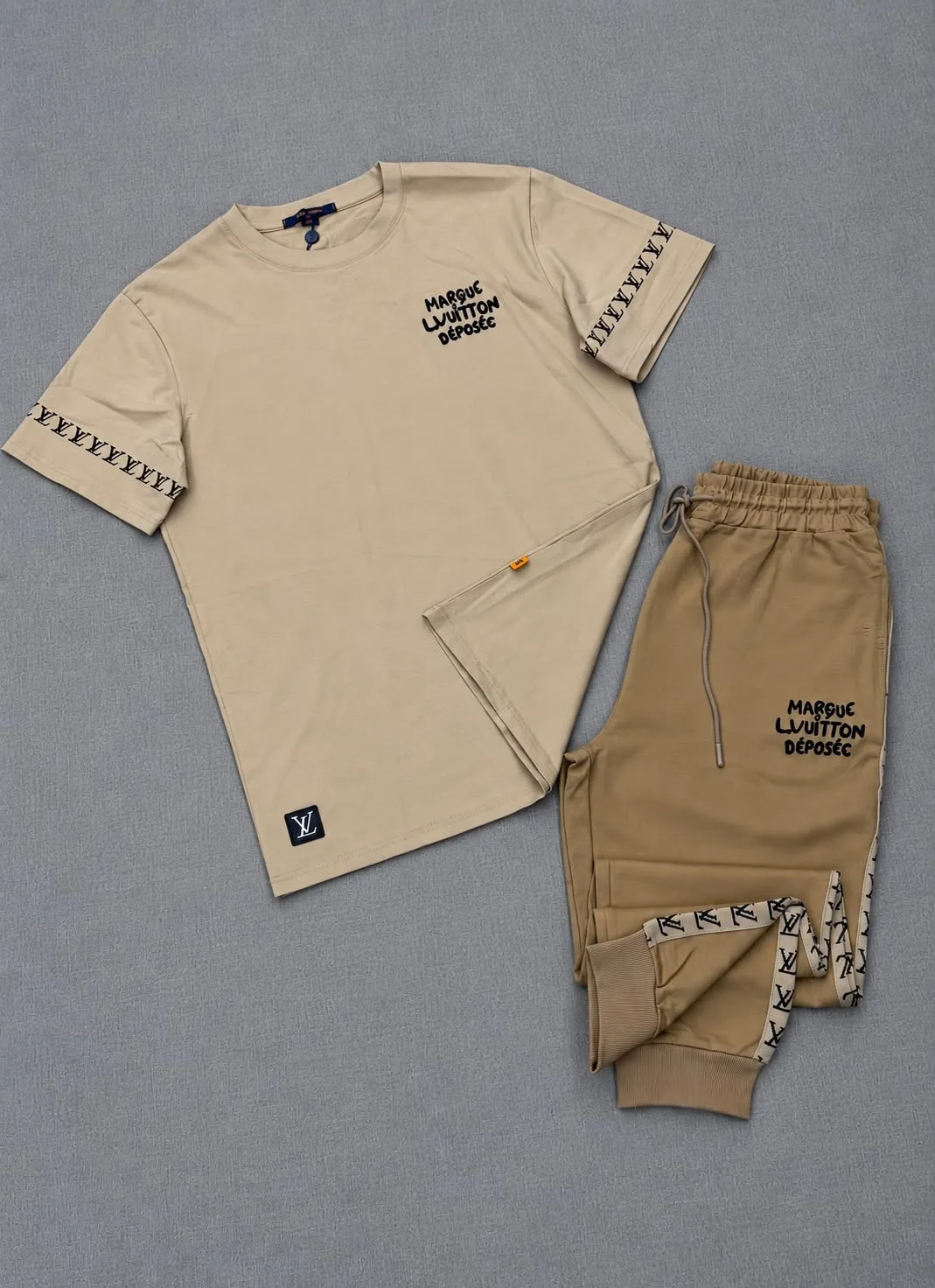 Conjunto Louis Vuitton sudadera y camisa 1.1 premium café