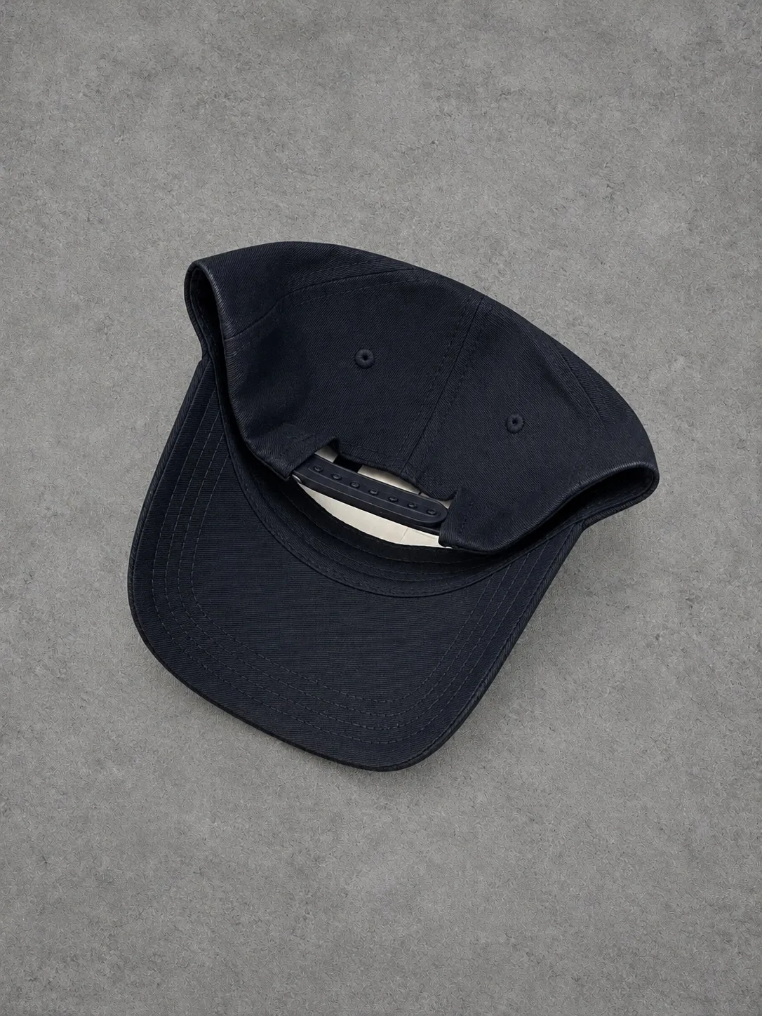 Gorra Hugo original azul oscura — vista 2
