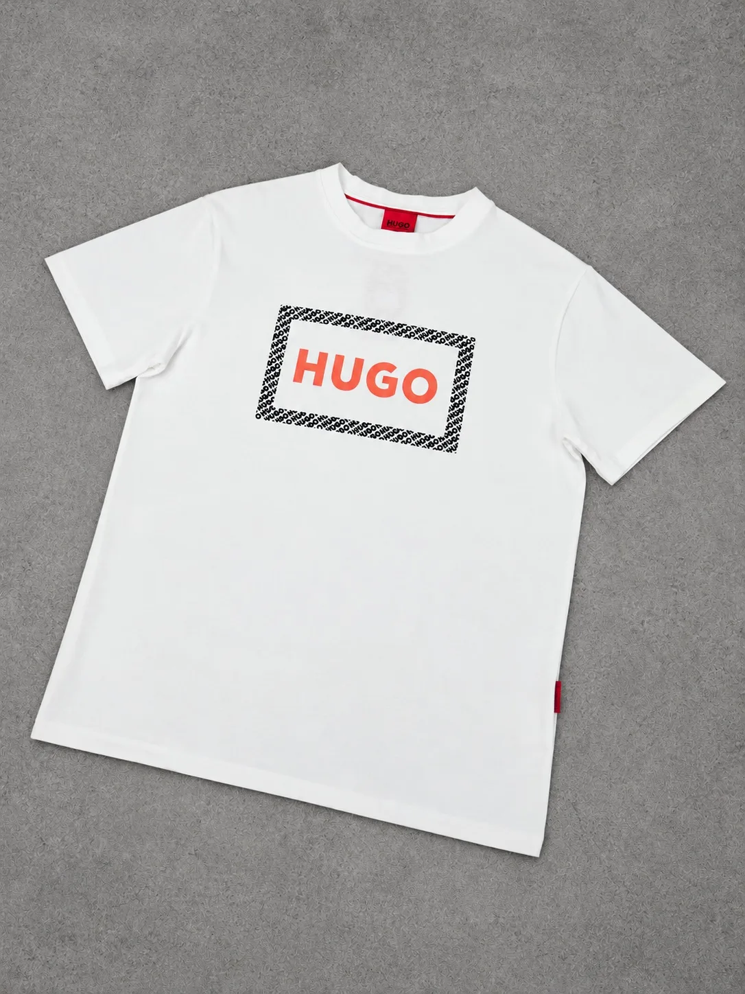 Camiseta Hugo 1.1 premium blanca