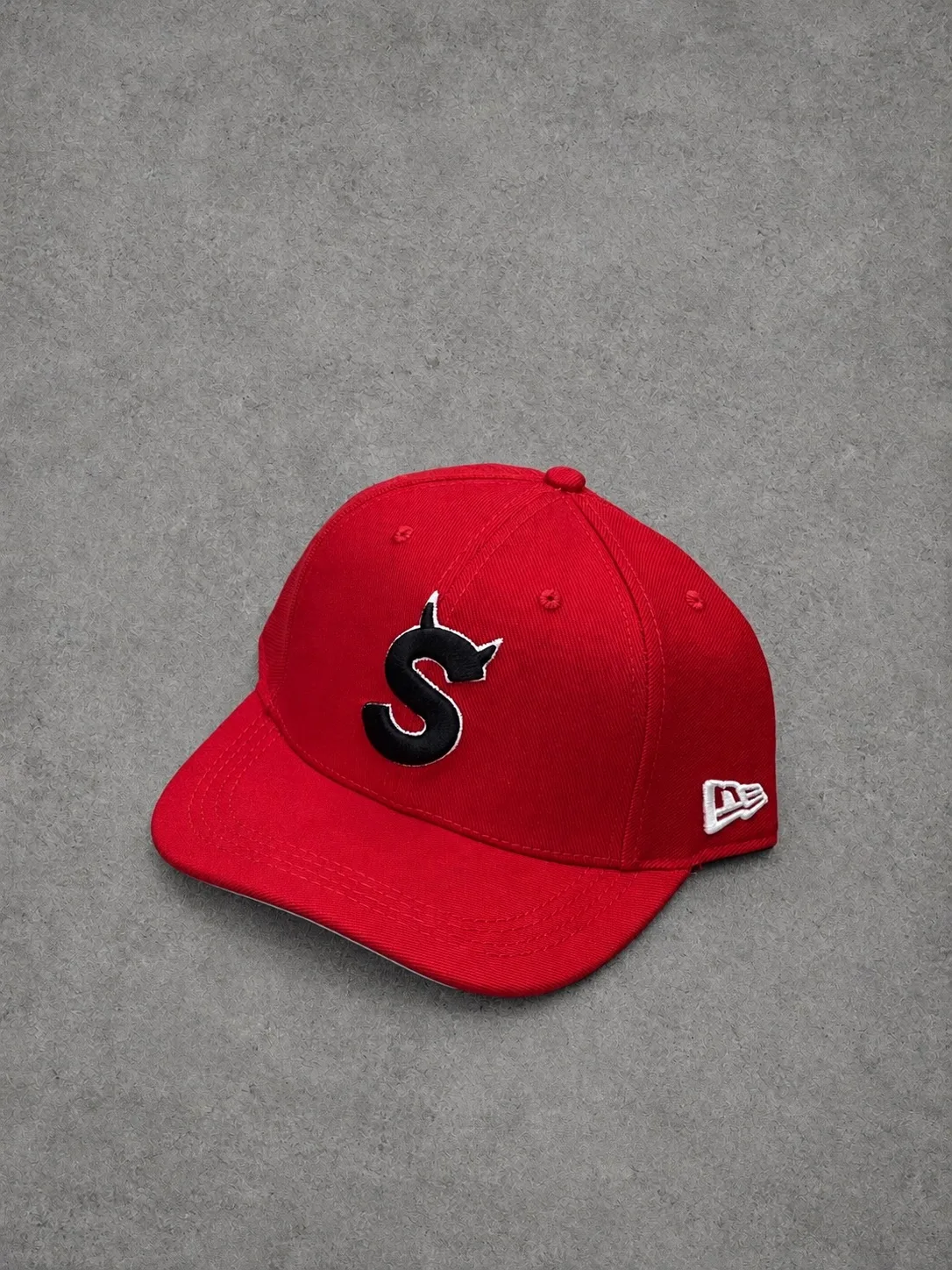Gorra Supreme 1.1 Premium roja