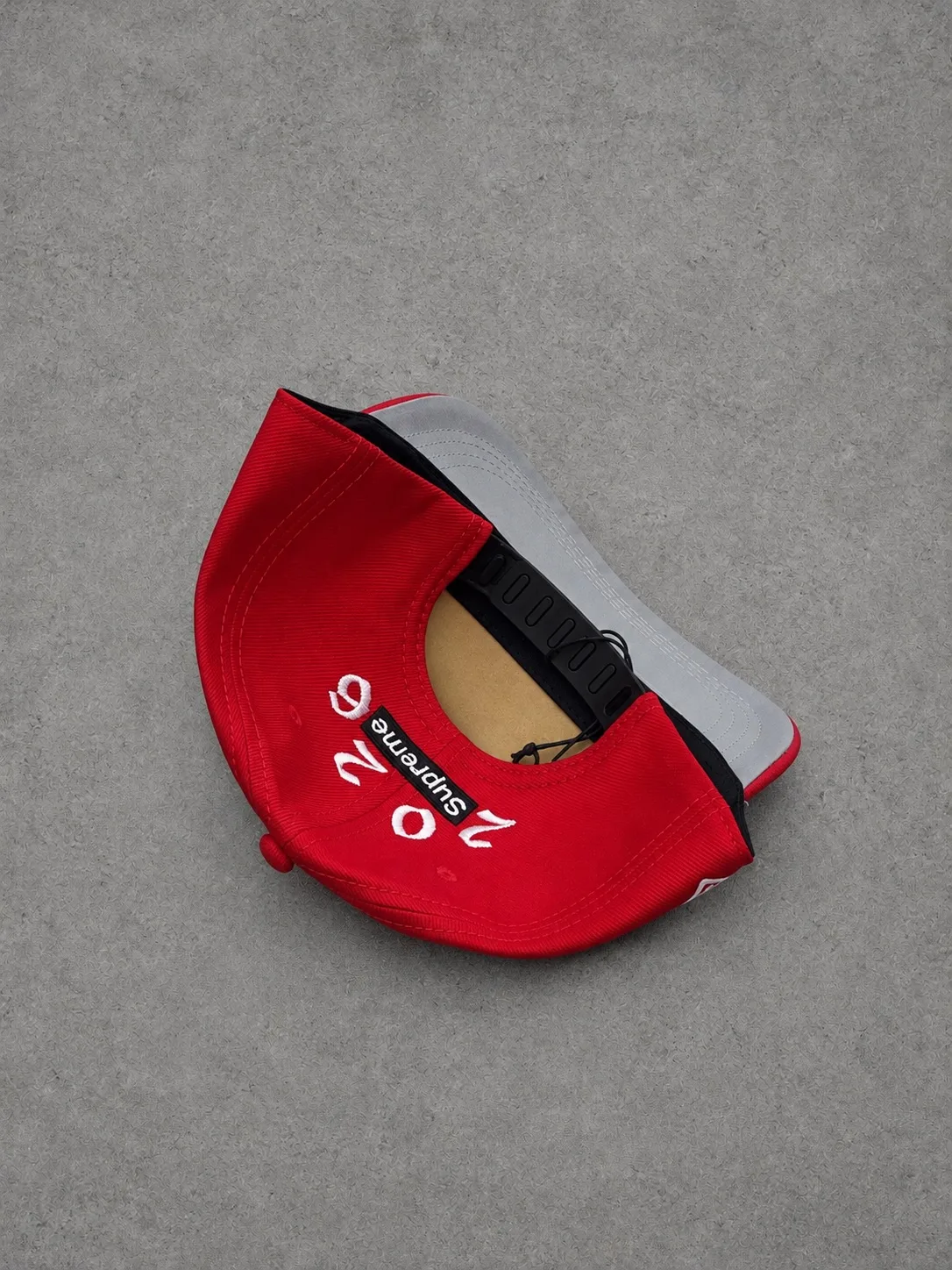 Gorra Supreme 1.1 Premium roja — vista 2